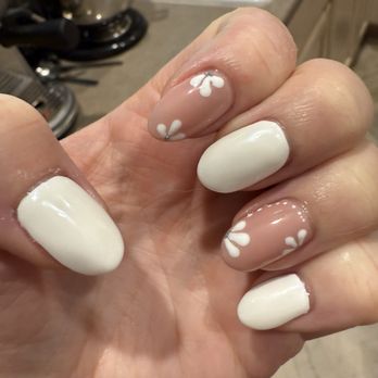 I Nail Lounge - Nail Salons Near Me - Las Vegas, Nevada