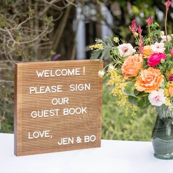 Fleurish CA - Flowers for the welcome table - Floral Designers Near Me Fleurish CA - Flowers for the welcome table - Floral Designers Near Me
