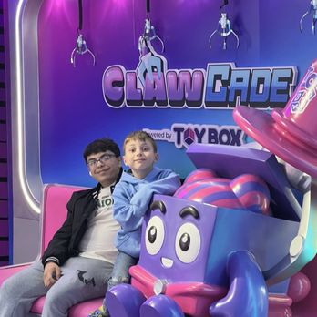 Claw CADE - Arcades Near Me - Garden City, New York Claw CADE - Arcades Near Me - Garden City, New York