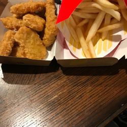 McDonald's - French fries are cold in the middle no sauce for 20 piece Mac nugget