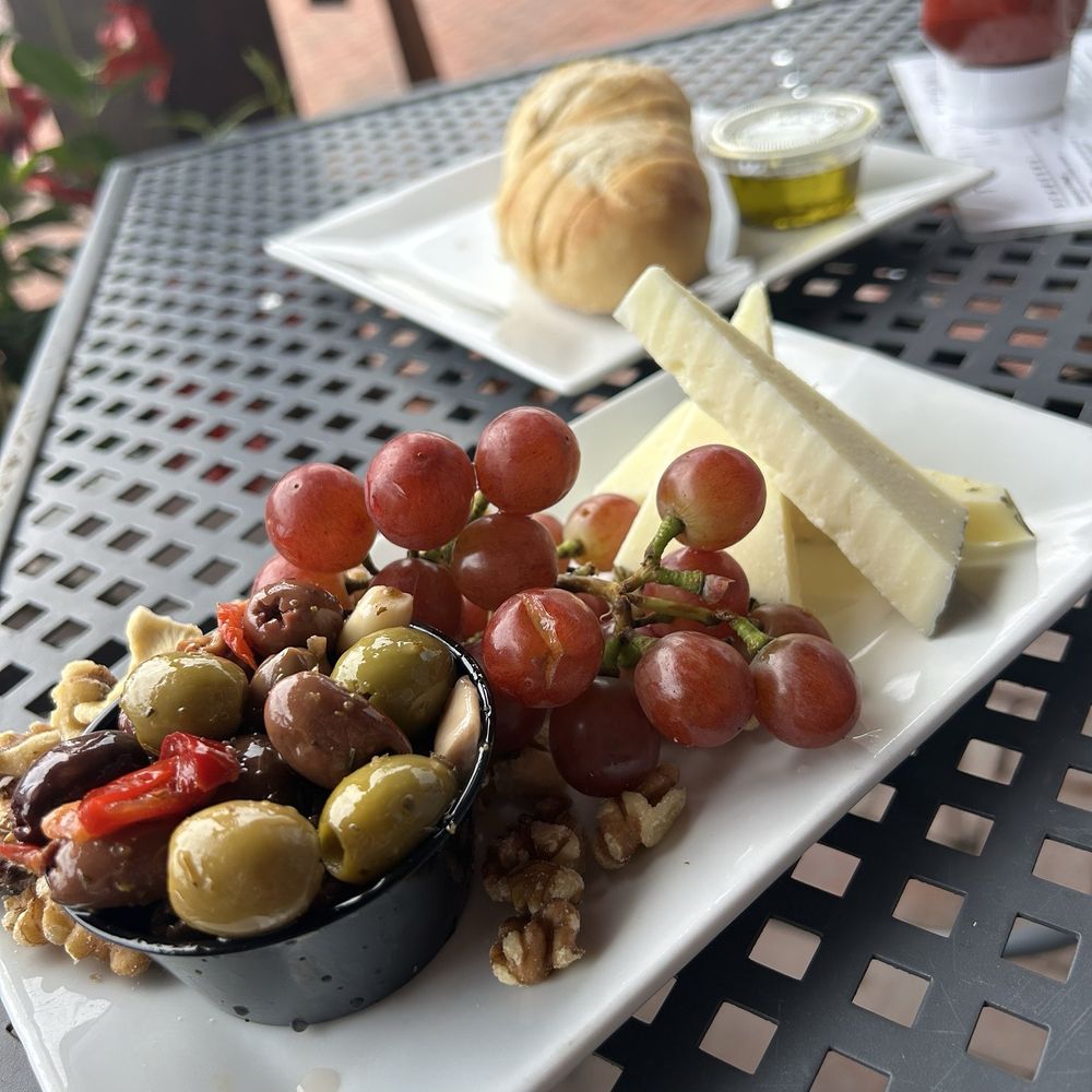 Willow Creek Winery - Cheese Plate - Wineries Near Me - West Cape May, New Jersey Willow Creek Winery - Cheese Plate - Wineries Near Me - West Cape May, New Jersey