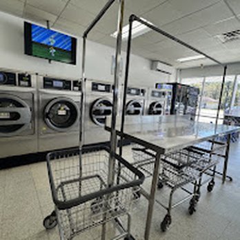 Fresh Wave Laundry - Laundromat Near Me - Jacksonville, Florida