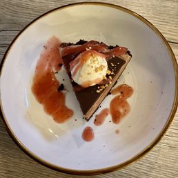 Chocolate peanut butter pie