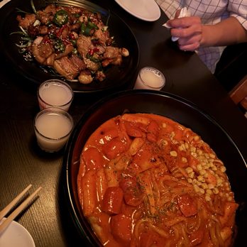 JJAN - Garlic pork belly & Rose tteokboki - Gastropubs Near Me - Los Angeles, California JJAN - Garlic pork belly & Rose tteokboki - Gastropubs Near Me - Los Angeles, California
