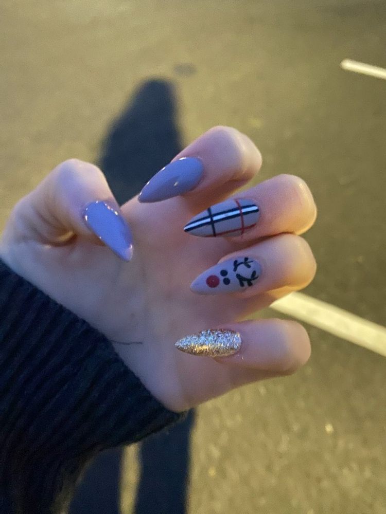 Fancy Nails Logo