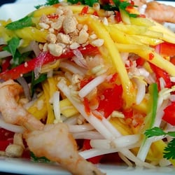 Mango salad with shrimp