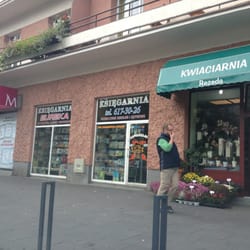 Pod magicznymi kotami