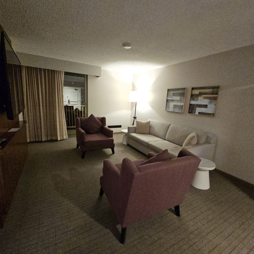 Hilton Pasadena - El Dorado Suite living room - Hotels Near Me - Pasadena, California Hilton Pasadena - El Dorado Suite living room - Hotels Near Me - Pasadena, California