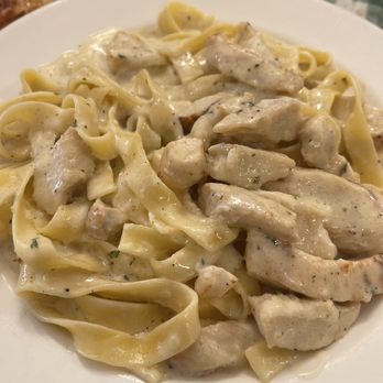 Arti’s Italian Restaurant - Chicken Alfredo - Pizza Near Me - Pecos, Texas Arti’s Italian Restaurant - Chicken Alfredo - Pizza Near Me - Pecos, Texas