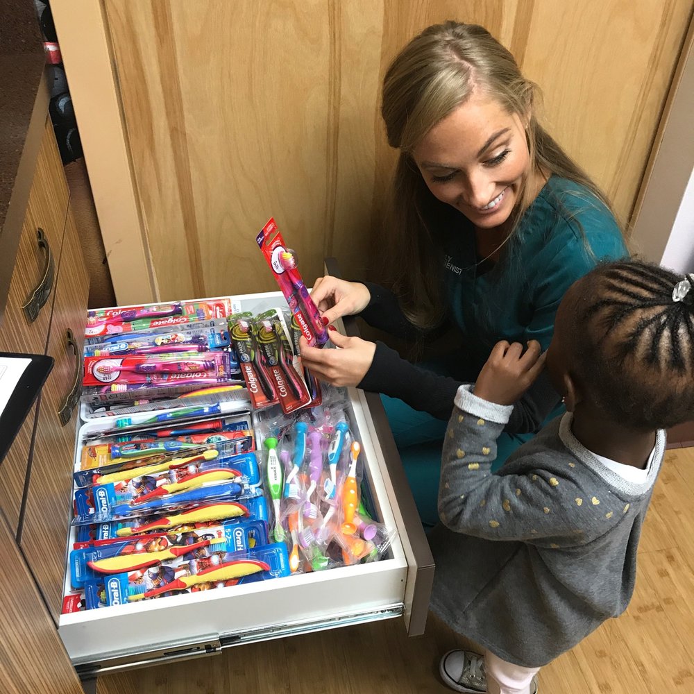 Kiddsmiles Pediatric Dentistry - Ms Kim lets my daughter, Dyllan pick out a tooth brush to take home. - Pediatric Dentists Near Me - Syosset, New York Kiddsmiles Pediatric Dentistry - Ms Kim lets my daughter, Dyllan pick out a tooth brush to take home. - Pediatric Dentists Near Me - Syosset, New York