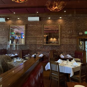 5th Street Steakhouse - dining area - Steakhouses Near Me - Chico, California