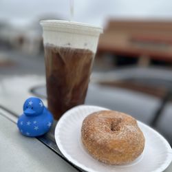 Duck Donuts