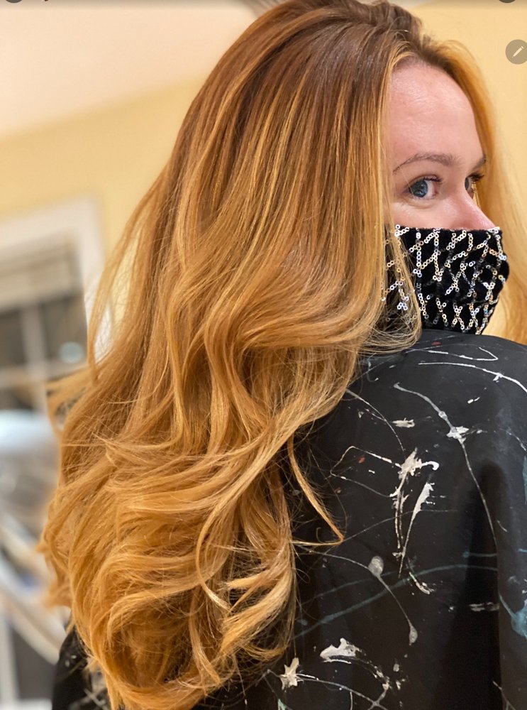 VILET WAVE HAIR STUDIO Updated September 2024 54 Photos 8201 Greensboro Dr, McLean