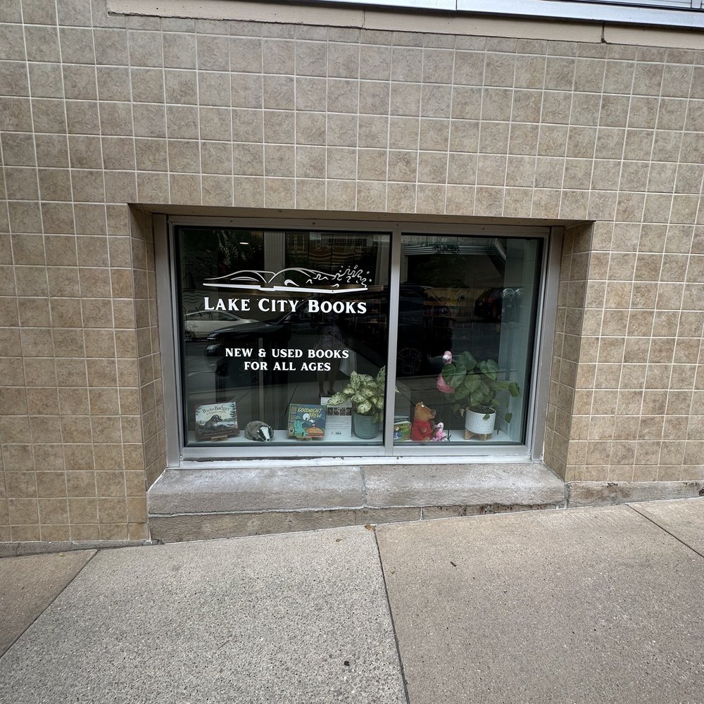 Lake City Books - Bookstores Near Me - Madison, Wisconsin Lake City Books - Bookstores Near Me - Madison, Wisconsin