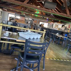 Cactus Grill - Rustic decor
