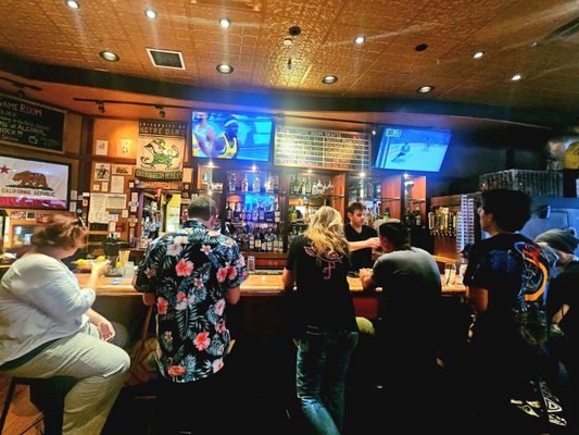Story Tavern by null
