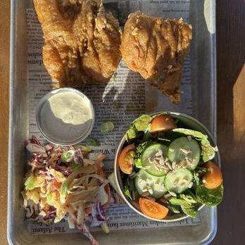 Wobbly Canoe - Fish and salad - Gastropubs Near Me - Sechelt, British Columbia Wobbly Canoe - Fish and salad - Gastropubs Near Me - Sechelt, British Columbia
