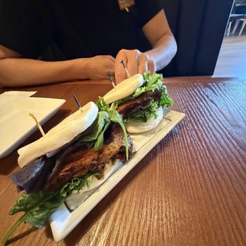 E Ramen - Bread with meat - Ramen Near Me - Sacramento, California E Ramen - Bread with meat - Ramen Near Me - Sacramento, California