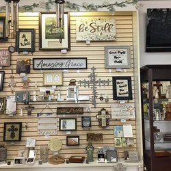 Lifeline Christian Books & Gifts