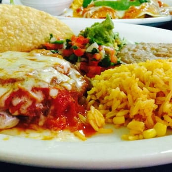 Chavez Mexican Cafe - Chile relleno plate - Mexican Near Me - Houston, Texas