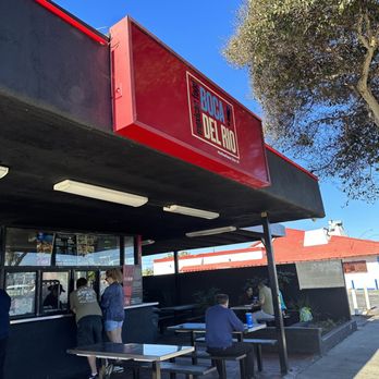 Boca Del Rio - the outside of a restaurant - Mexican Near Me - La Puente, California