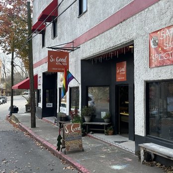 So Good Kitchen - Exterior. They're planning an expansion next door! - Sandwiches Near Me - Eureka Springs, Arkansas