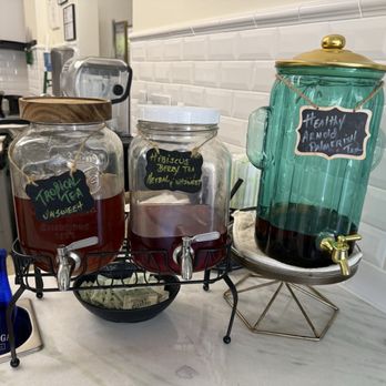 Counter Culture Beachside - fresh healthy tea options - New American Near Me - Vero Beach, Florida