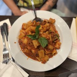 Sicilian Oven - Rigatoni Bolognese