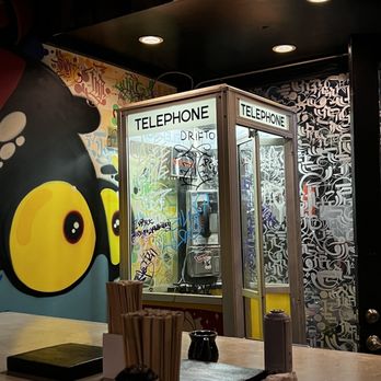 Obake - Cute inside - Cocktail Bars Near Me - Honolulu, Hawaii