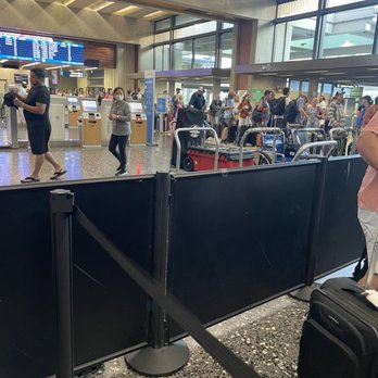 Southwest Airlines - HNL line to check your bag in using the kiosks (not pictured) - Airlines Near Me - Honolulu, Hawaii Southwest Airlines - HNL line to check your bag in using the kiosks (not pictured) - Airlines Near Me - Honolulu, Hawaii