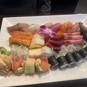 Sushi UNI - Sushi Bars Near Me - Lenexa, Kansas