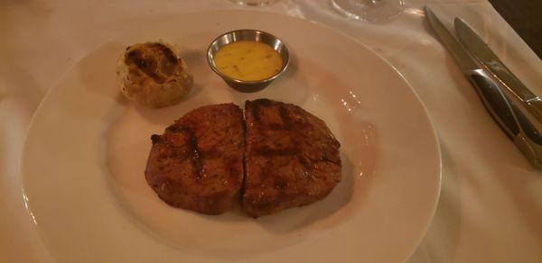 Gianni's Steakhouse by null