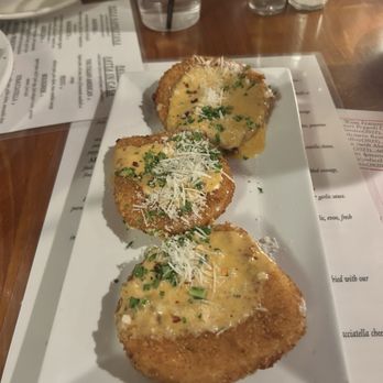 Lorenzo's Southside - Fried fresh mozzarella - Pizza Near Me - Amsterdam, New York Lorenzo's Southside - Fried fresh mozzarella - Pizza Near Me - Amsterdam, New York