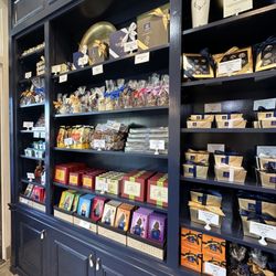 Leonidas Love + Chocolate Shop