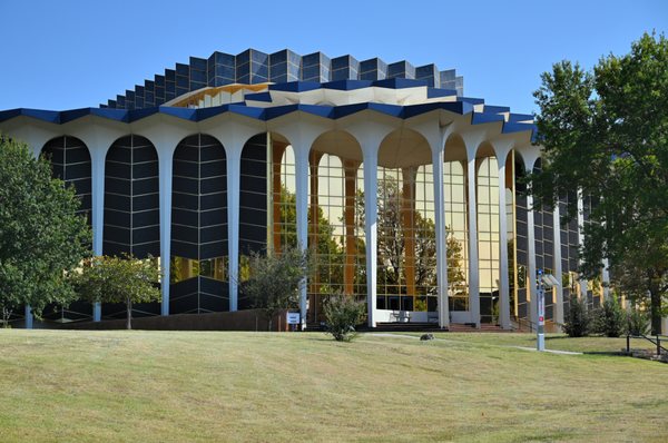 Oral Roberts University by null