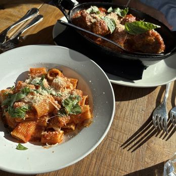 Buddy V's Ristorante - Sunday Gravy with Rigatoni - Italian Near Me - Las Vegas, Nevada