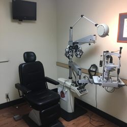 Dr Jay Kavanagh & Associates - Charlotte Pike Exam Room