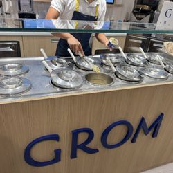Grom