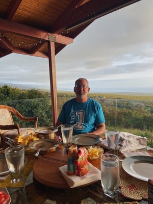 Kona Palace in Captain Cook by null