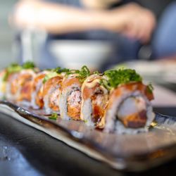 Ozumo - Honcho ($21) shrimp tempura, snow crab spicy tuna, salmon sashimi avocado, spicy aioli, unagi sauce