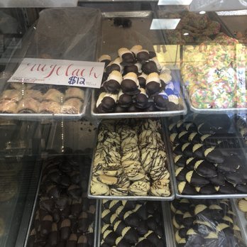 Palisades Park Bakery - cookie display - Bakeries Near Me - Palisades Park, New Jersey Palisades Park Bakery - cookie display - Bakeries Near Me - Palisades Park, New Jersey