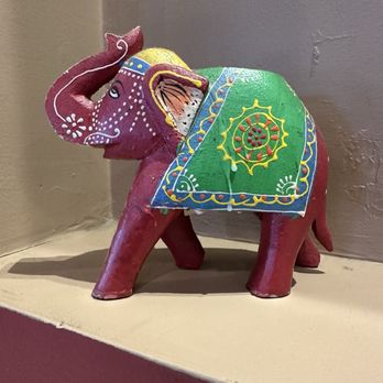 Royal India Restaurant - This is the elephant that was next to my table. - Indian Near Me - Lake Forest, California Royal India Restaurant - This is the elephant that was next to my table. - Indian Near Me - Lake Forest, California