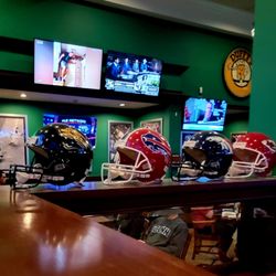 Duffy's Sports Grill - Michigan vs Washington National Championship 1-8-24