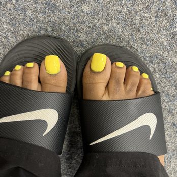 Golden Nail Lounge - Pflugerville - Original $80 pedicure problem is polish all on my skin - Nail Salons Near Me - Pflugerville, Texas Golden Nail Lounge - Pflugerville - Original $80 pedicure problem is polish all on my skin - Nail Salons Near Me - Pflugerville, Texas