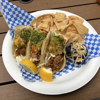 Gill's Lanai - Kalua pork tacos - Hot Dogs Near Me - Kapaau, Hawaii