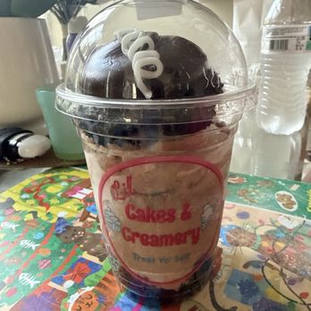 Lil’ Cakes & Creamery - Medium Ice Cream Cup - Bakeries Near Me - Frederick, Maryland