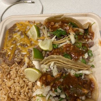 Tacos Jalisco - Carne asada taco plate - Food Trucks Near Me - Hilo, Hawaii Tacos Jalisco - Carne asada taco plate - Food Trucks Near Me - Hilo, Hawaii