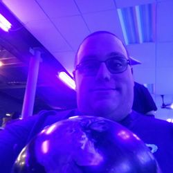 Suburbanite Bowl - Bowling tonight