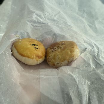 Dodo Bakery - Red Bean Cake, Mung Bean Cake - Bakeries Near Me - Philadelphia, Pennsylvania Dodo Bakery - Red Bean Cake, Mung Bean Cake - Bakeries Near Me - Philadelphia, Pennsylvania