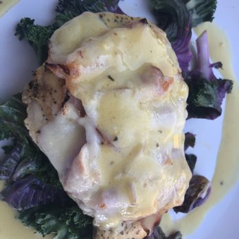 Drumheller's Food & Drink - Chicken - New American Near Me - Richland, Washington